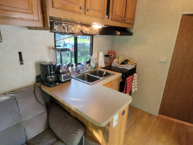 2005 Cherokee Wolfpack 30WP Toy Hauler Trailer | Travel Trailers