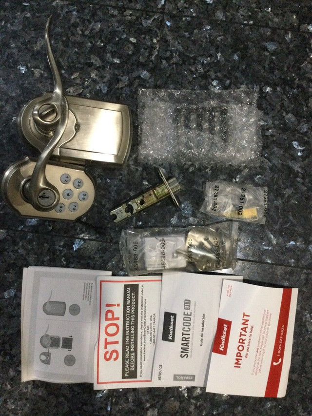 Kwikset 911TNL Keyless Electronic Door Lever Finish in Other in Mississauga / Peel Region - Image 2