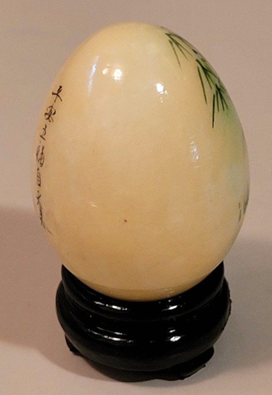 Vintage Chinese Hand Painted Marble Egg  with 2 Men Chatting in Arts & Collectibles in Oshawa / Durham Region - Image 4