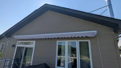20' Motorized Awning – Includes Remote, Ready for Pickup, View more