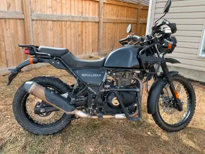 Selling my Himalayan as it's time for a cruiser. This bike will start right away everytime and sound...