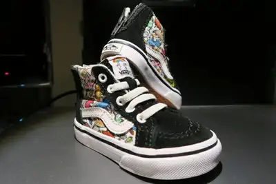 VANS TODDLER 4.5 SIZE SHOES, View more