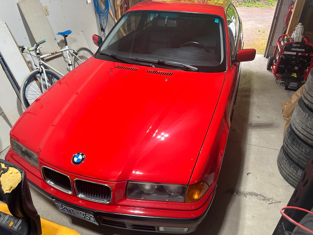 1992 BMW 318is in Cars & Trucks in Ottawa - Image 4