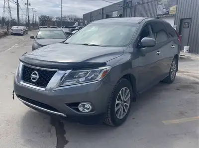 2015 Nissan Pathfinder SL – Fully Loaded | 7 Passenger | safetied clean title 10” Touch screen with...