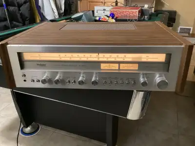 Technics SA-5570 Vintage Stereo Receiver 85WPC Wood Cabinet , View more
