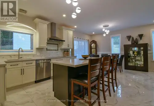 Beautiful Upper Duplex Unit for Lease. Welcome to this bright and modern upper-level unit in a well-...