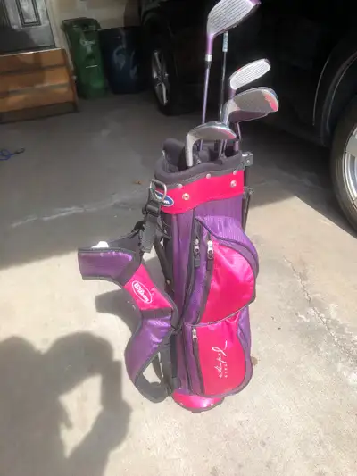 Girls golf set age 9-12, View more
