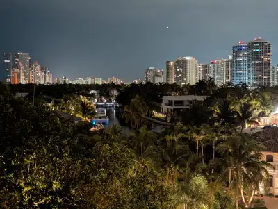 Magnifique condo penthouse à Hallandale, Floride, à louer / rent, View more