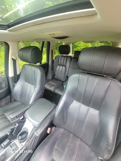 Range Rover Supercharged 390HP Runs and Drives Air Suspension - All power options Need TLC Runs and...