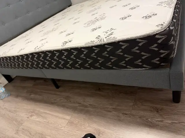 furniture 599593698492436481