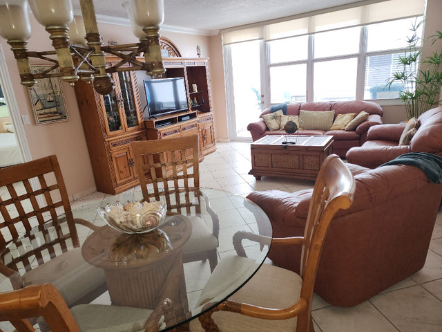 1/1.5 Beachfront unit in Hallandale Bch, FL furnished & equipped in Short Term Rentals in Petawawa - Image 3