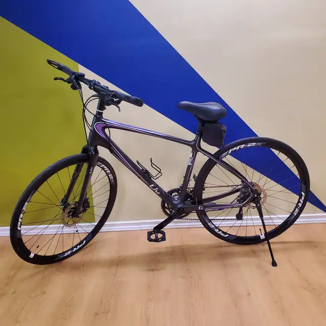 Women's LIV Giant Carbon Fibre Bicycle in Road in Napanee - Image 2