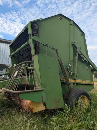 John Deere 810 baler, View more