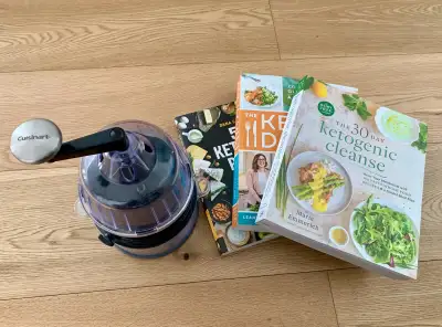 Worth over $200 new, but priced for quick sale. A perfect Keto Starter Kit for someone who wants try...
