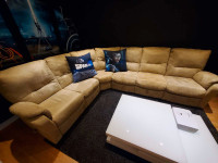 Elran Sectional With 3 Reclining Seats