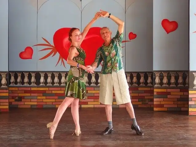 Dance Lessons (Salsa, Swing, Country …) by Experienced Teachers64639729220865124