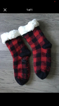 Muk luk slipper socks new never used 
