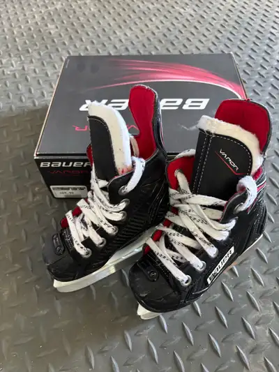 Patins Bauer Vapor X300 Skates Y7.0, View more