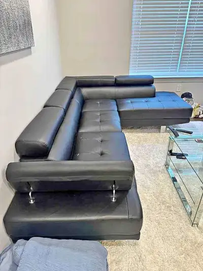 Brand new 5 seater sectional sofa Available in black color Free delivery cash on delivery No taxes o...