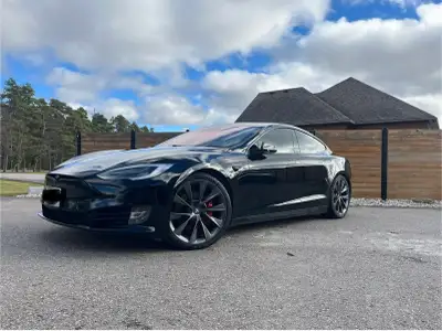 2019 Tesla Model S Raven – Ludicrous Speed, Luxury, and Range! – $42,995 Experience the thrill of Lu...