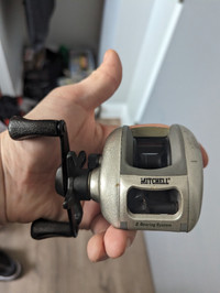 Mitchell EXII 200 vintage baitcaster fishing reel, RH, 5:1:1