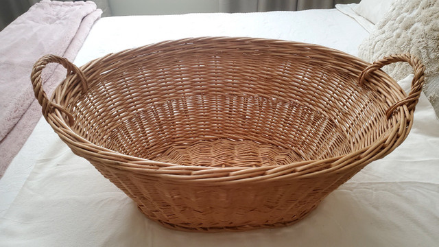 Wicker Basket in Home Décor & Accents in Kamloops - Image 2