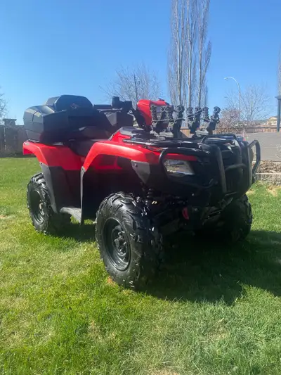 Only 1167kms , independent rear suspension, electronic power steering. All plastics in good shape no...