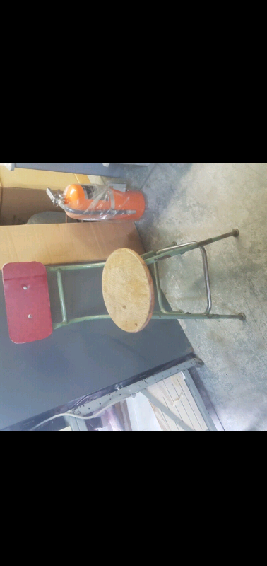Vintage Adjustable Metal Stool  in Chairs & Recliners in City of Toronto - Image 3