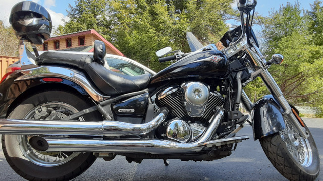 Kawasaki Vulcan 900  classic-2008 - 17000 km - like new in Street, Cruisers & Choppers in Bedford