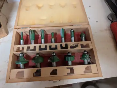 Lee Valley 12-Piece Router Bit Set – Large Diameter, Pro Quality, View more