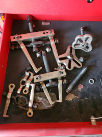 Snap on bearing and pitman arm puller set