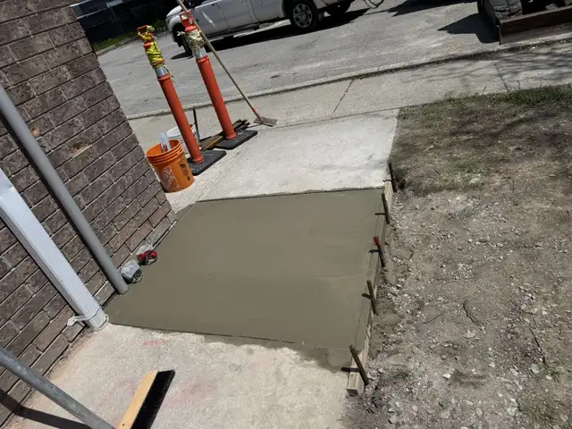 Security galvanized gates & fence, safety bollards, concrete in Snow Removal & Property Maintenance in City of Toronto - Image 11