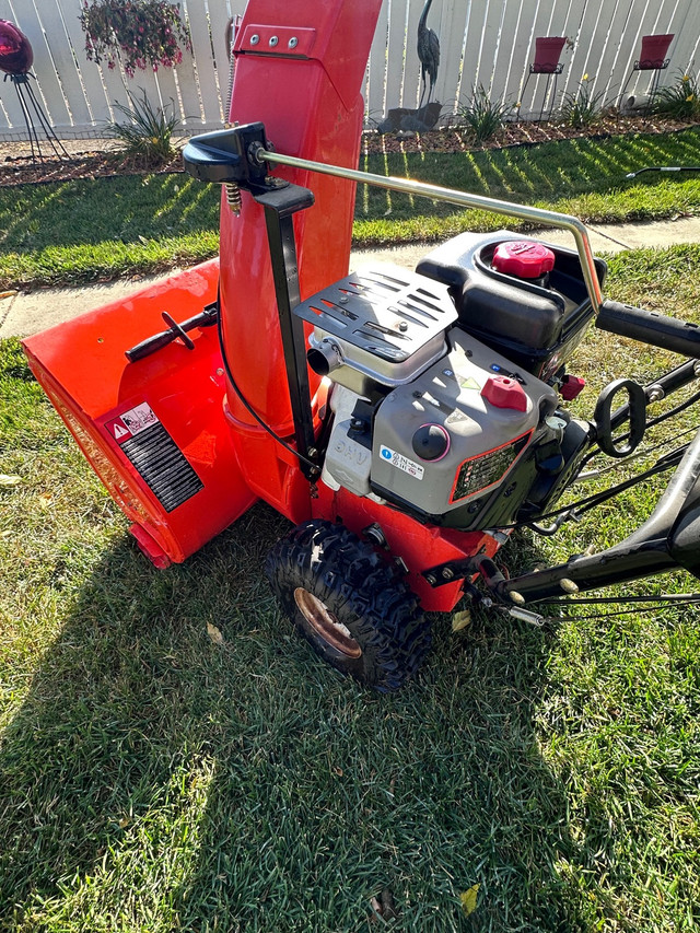 Ariens 30” Deluxe snowblower  in Snowblowers in Edmonton - Image 2