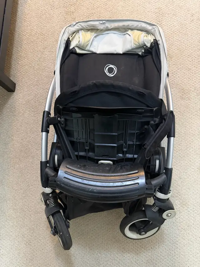 Bugaboo bee stroller in Strollers, Carriers & Car Seats in Oakville / Halton Region - Image 4
