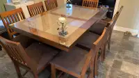 Table bistrot avec 8 chaises 