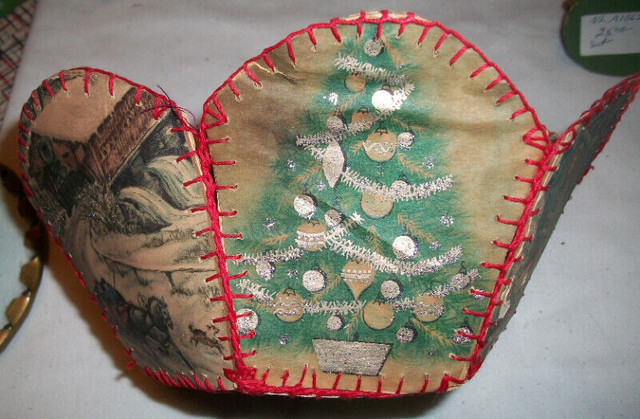 Vintage Christmas Basket dans Art et objets de collection  à Longueuil/Rive Sud