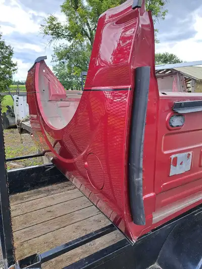 Aluminum box F150 5.5 2015-18 Good shape
