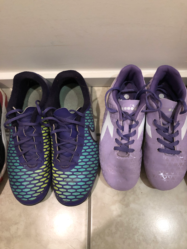 Various pairs (Sizes) of Soccer & Golf Shoes, Youth in Soccer in City of Toronto - Image 6