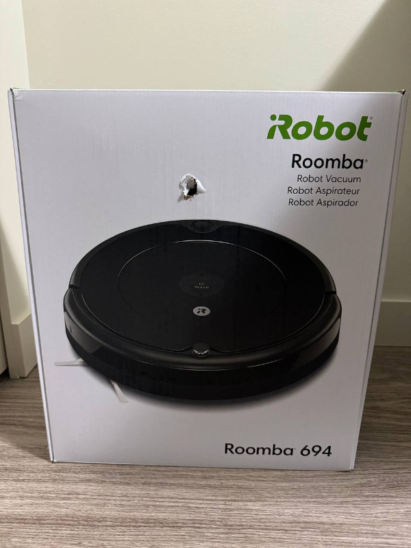 iRobot Roomba 694 Robot Vacuum (Brand New) in Vacuums in Red Deer - Image 2