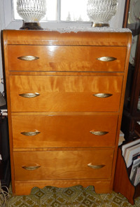 CHEST OF DRAWERS  - VINTAGE WATERFALL