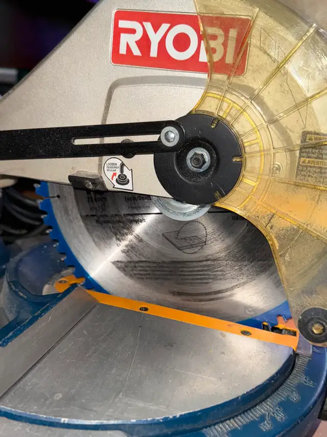 RYOBI Mitre Saw. 10” TS1343L62863282973954121