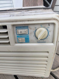 Window air conditioner 5050 BTU'S