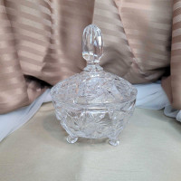 Beautiful Vintage Covered Footed Crystal Candy Nut Bowl Pinwheel