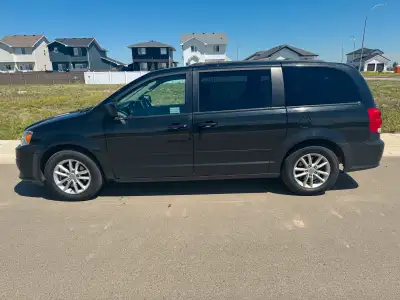 I'm selling a Dodge Caravan, the car is in good condition, the engine and transmission work well, mi...