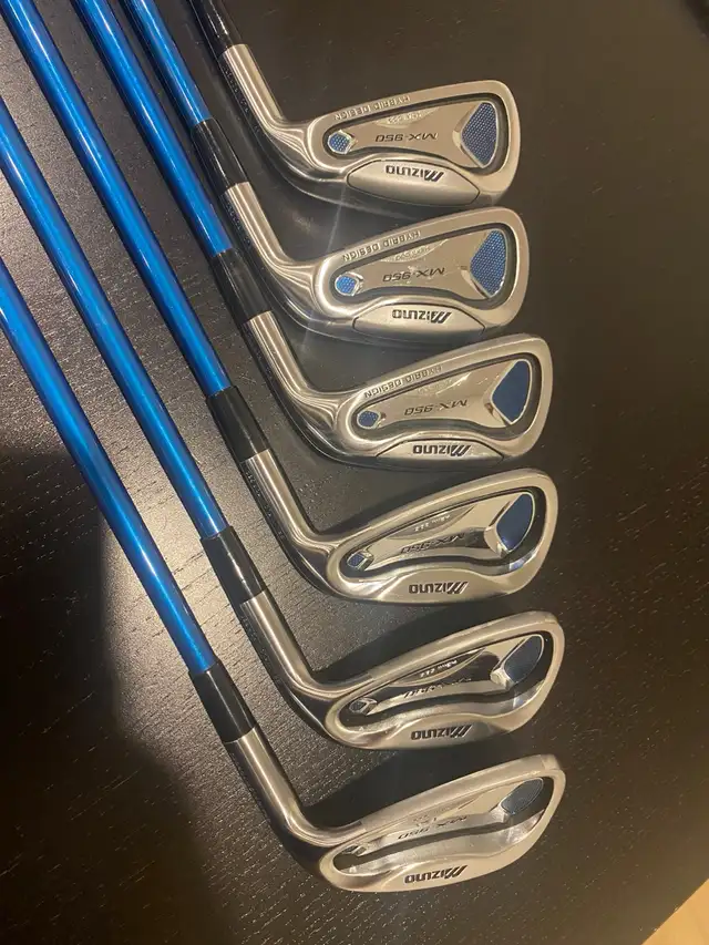 Mizuno Women’s Irons Set in Golf in London - Image 2