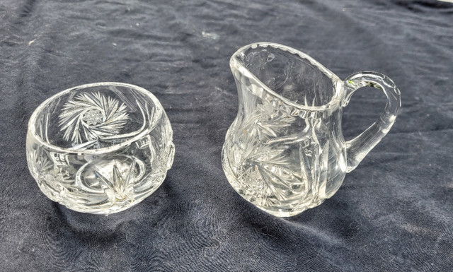 W.J. Hughes Pinwheel Glass Sugar and Creamer Set in Arts & Collectibles in Markham / York Region - Image 3