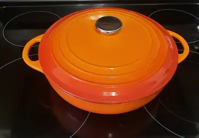 La sera orange/red enameled cast iron cassarole/dutchoven pot, View more