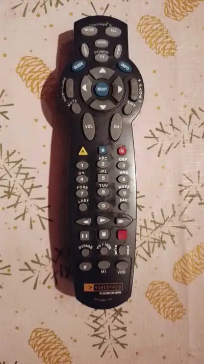 Télécommande Vidéotron Scientific Atlanta - RT-U49C, View more