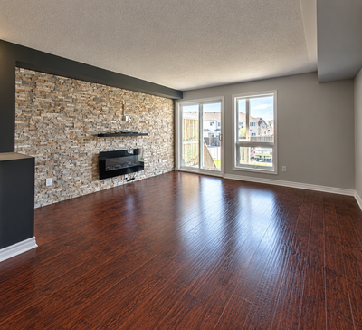 Well-maintained 2-bedroom, 3-bathroom stacked home in sought-after Avalon East. Bright, upgraded kit...
