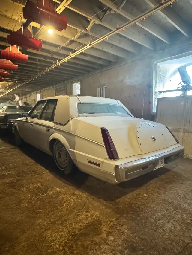 4 Classis Cars for sale- Barn Clearing  in Classic Cars in Kitchener / Waterloo - Image 9